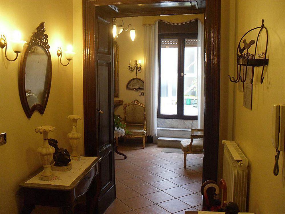 Bed And Breakfast I Vicoletti Di Napoli ภายนอก รูปภาพ