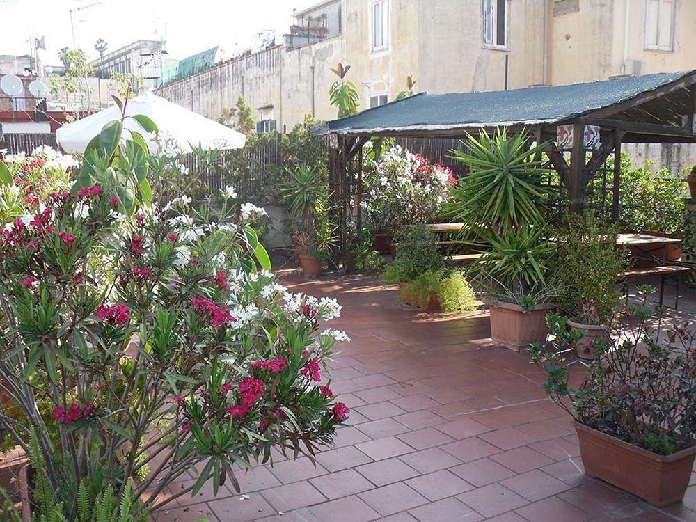 Bed And Breakfast I Vicoletti Di Napoli ภายนอก รูปภาพ