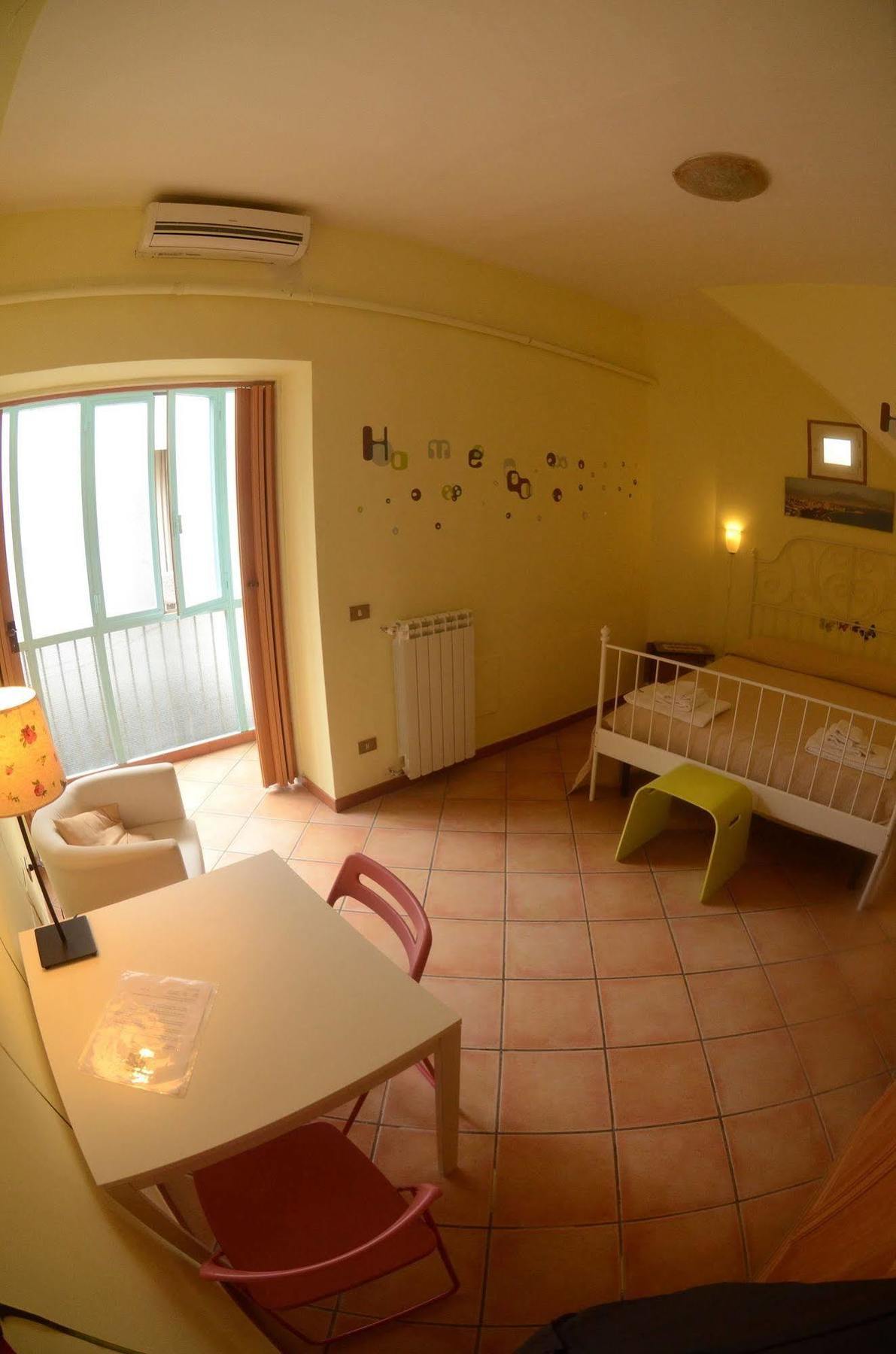 Bed And Breakfast I Vicoletti Di Napoli ภายนอก รูปภาพ