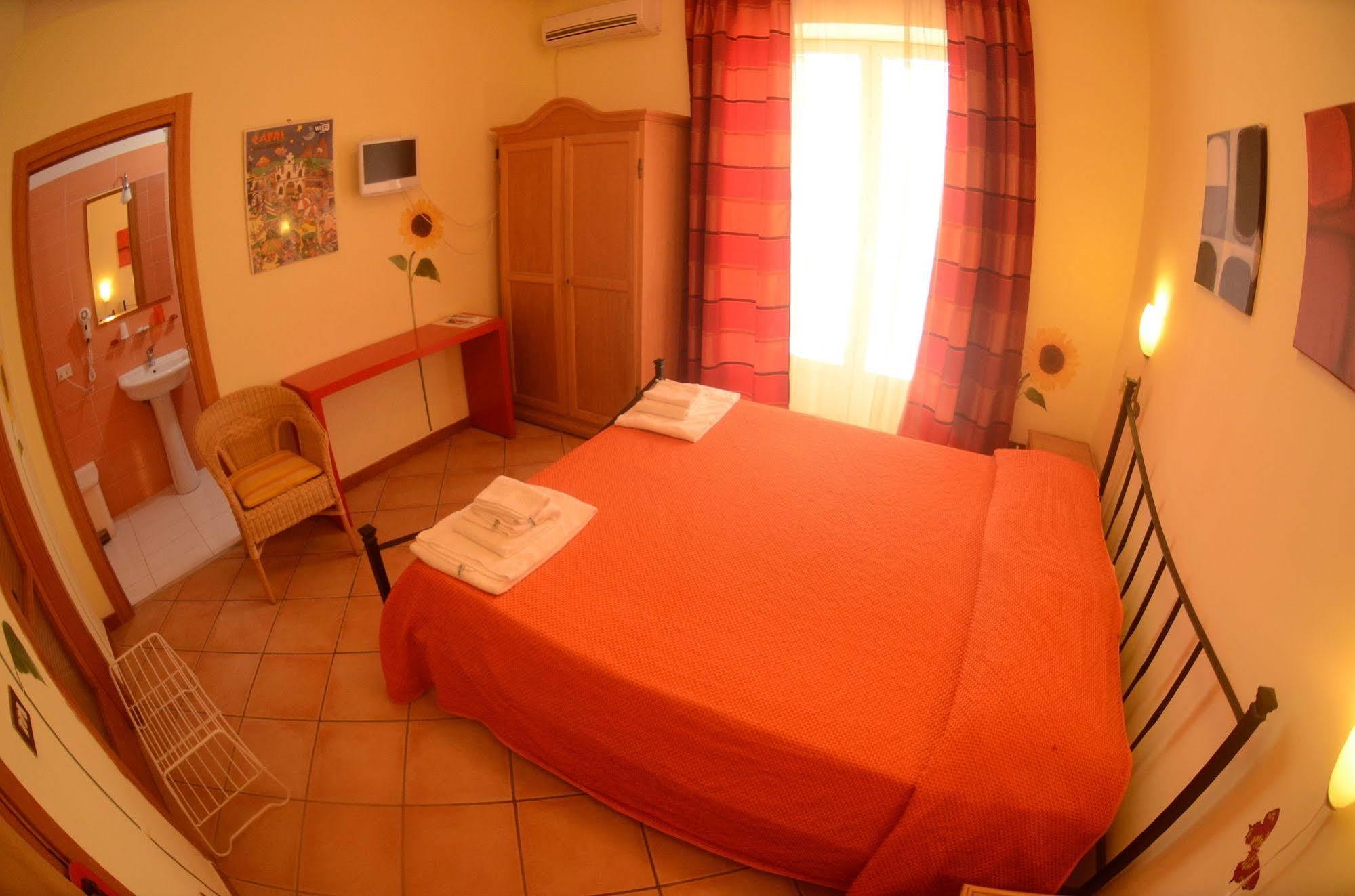 Bed And Breakfast I Vicoletti Di Napoli ภายนอก รูปภาพ