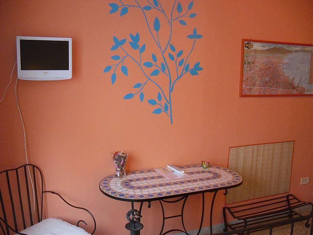 Bed And Breakfast I Vicoletti Di Napoli ภายนอก รูปภาพ